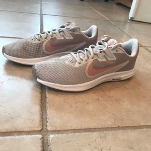 Women’s Nike Running Shoes Downshifter Size 8